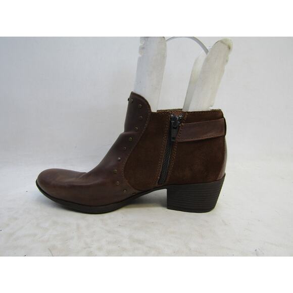 Boc Womens Size 7.5 M Brown Leather Zip Buckle Ankle Fashion Boots Bootie - Picture 2 of 11